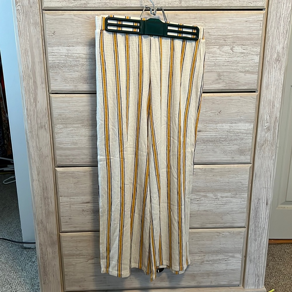 Love Tree Lightweight Gold Striped Pants, Size Small